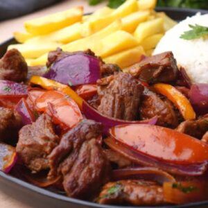 Lomo Saltado Don Pollo